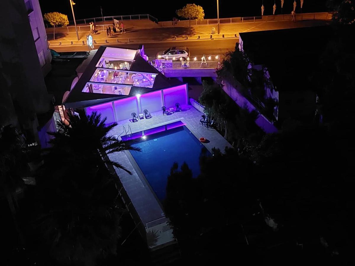 Luxury Penthouse 1Br-Seafront-Seasonal Pool-Central Larnaca Exteriér fotografie